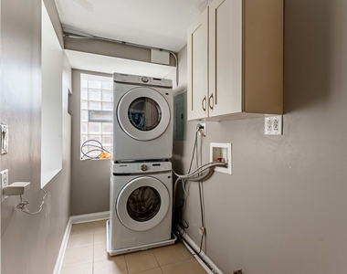 555 N Lawler Avenue - Photo Thumbnail 19