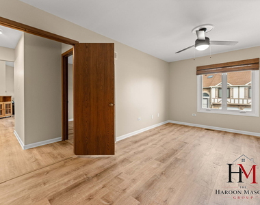 9241 Windsor Parkway - Photo Thumbnail 12