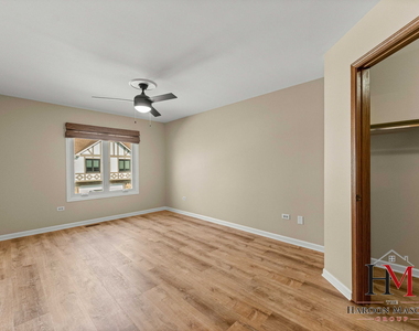 9241 Windsor Parkway - Photo Thumbnail 13