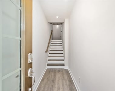 1346 Rosen Road - Photo Thumbnail 4