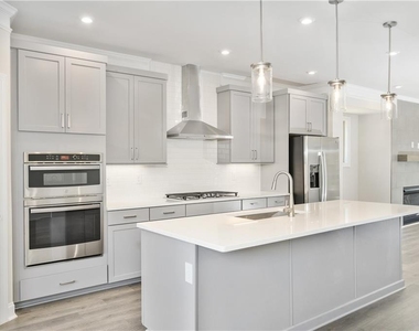 1346 Rosen Road - Photo Thumbnail 7