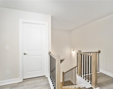 1346 Rosen Road - Photo Thumbnail 18