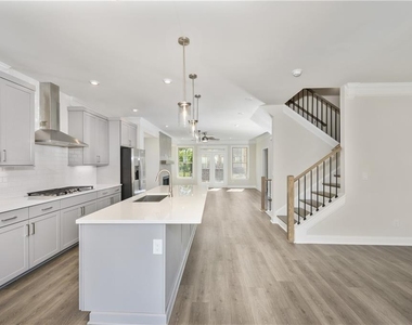 1346 Rosen Road - Photo Thumbnail 12