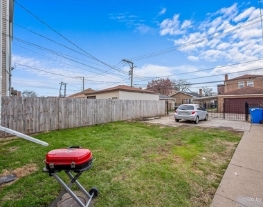 5233 W Quincy Street - Photo Thumbnail 12