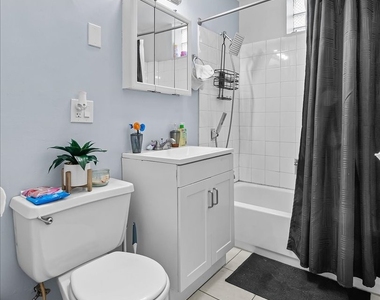 5233 W Quincy Street - Photo Thumbnail 9