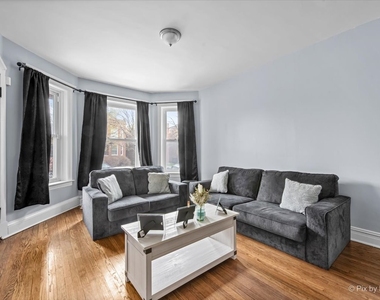 5233 W Quincy Street - Photo Thumbnail 2