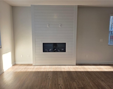 7437 Quinn Place - Photo Thumbnail 3