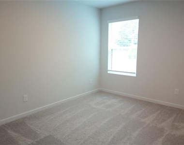 7437 Quinn Place - Photo Thumbnail 12