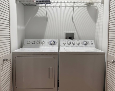 737 W Washington Boulevard - Photo Thumbnail 8