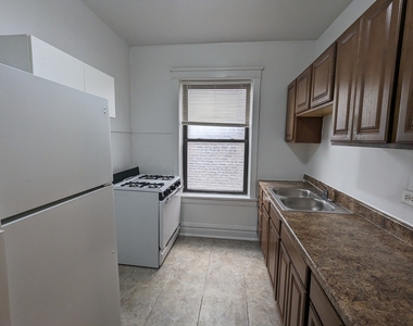2526 N Kedzie Avenue - Photo Thumbnail 12