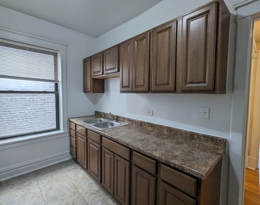 2526 N Kedzie Avenue - Photo Thumbnail 11