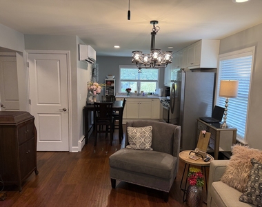 11212 S Myrtle Street - Photo Thumbnail 5