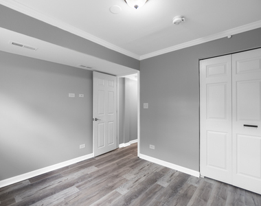 2122 Kensington Drive - Photo Thumbnail 17