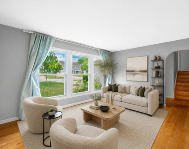 2122 Kensington Drive - Photo Thumbnail 1