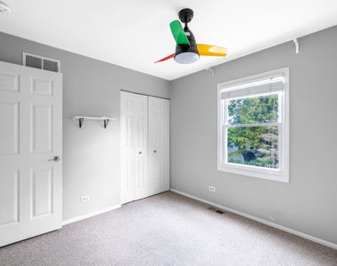 2122 Kensington Drive - Photo Thumbnail 20