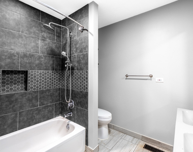 2122 Kensington Drive - Photo Thumbnail 25