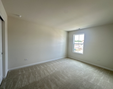 2656 Lawlor Lane - Photo Thumbnail 9