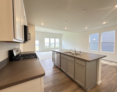 2656 Lawlor Lane - Photo Thumbnail 3