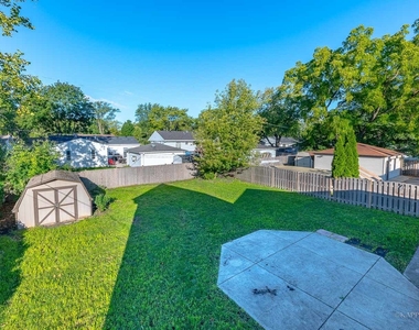 44 Laurel Trail - Photo Thumbnail 25
