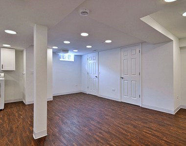 2147 N 78th Avenue - Photo Thumbnail 28