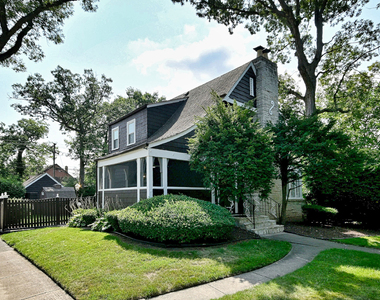 2147 N 78th Avenue - Photo Thumbnail 1