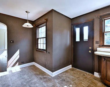 2147 N 78th Avenue - Photo Thumbnail 18