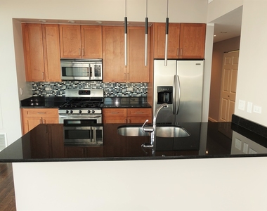 1620 S Michigan Avenue - Photo Thumbnail 1