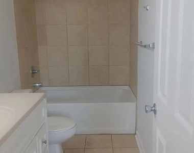595 Wedgewood Drive - Photo Thumbnail 9