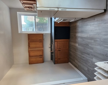 664 W Oakdale Avenue - Photo Thumbnail 5