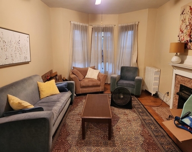 664 W Oakdale Avenue - Photo Thumbnail 3