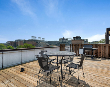 3715 N Wilton Avenue - Photo Thumbnail 13