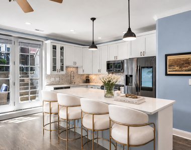 3715 N Wilton Avenue - Photo Thumbnail 2