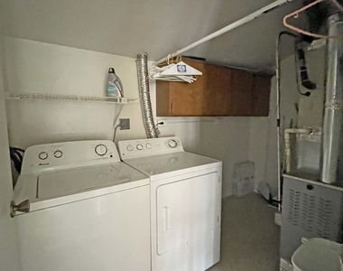 238 Green Knoll Lane - Photo Thumbnail 15