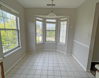 238 Green Knoll Lane - Photo Thumbnail 4