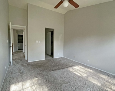 238 Green Knoll Lane - Photo Thumbnail 9