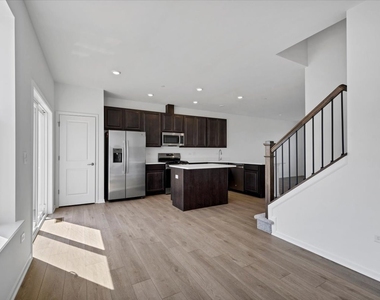 333 Settlers Place - Photo Thumbnail 20