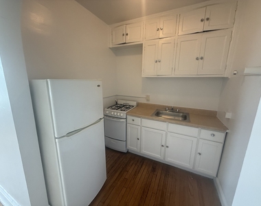 7542 Adams Street - Photo Thumbnail 4