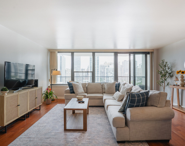 1560 N Sandburg Terrace - Photo Thumbnail 1