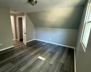16963 Shea Avenue - Photo Thumbnail 5
