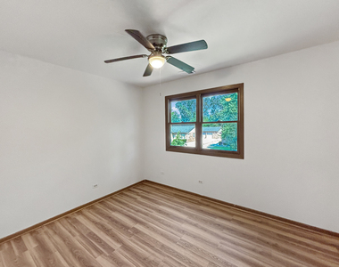 3745 Johns Manville Avenue - Photo Thumbnail 9