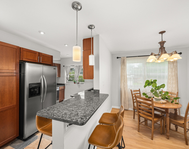 1625 Heidorn Avenue - Photo Thumbnail 2
