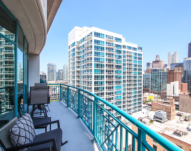 340 W Superior Street - Photo Thumbnail 12