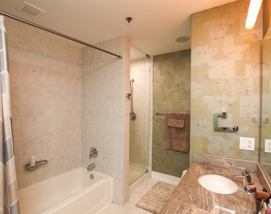 340 W Superior Street - Photo Thumbnail 19