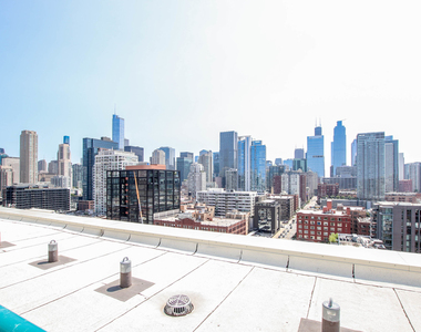 340 W Superior Street - Photo Thumbnail 32