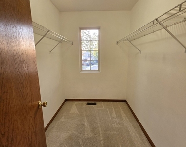 3959 Blackstone Drive - Photo Thumbnail 22