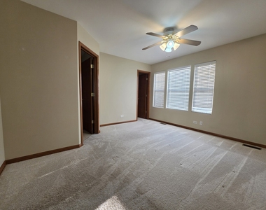 3959 Blackstone Drive - Photo Thumbnail 21