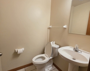 3959 Blackstone Drive - Photo Thumbnail 14