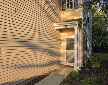 3959 Blackstone Drive - Photo Thumbnail 2