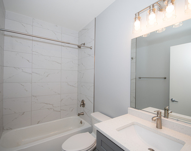 141 S Oak Park Avenue - Photo Thumbnail 4