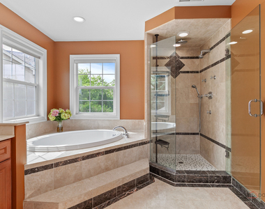 312 Camargo Court - Photo Thumbnail 31